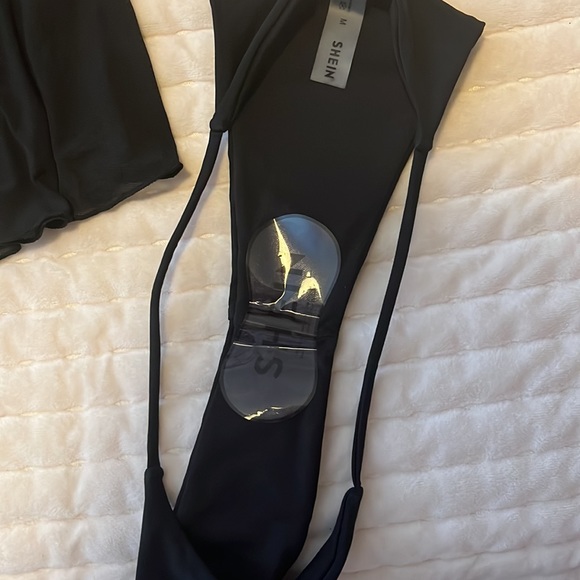 New 3 pack Halter Bikini Swimsuit With Cover Up size M - Picture 5 of 9